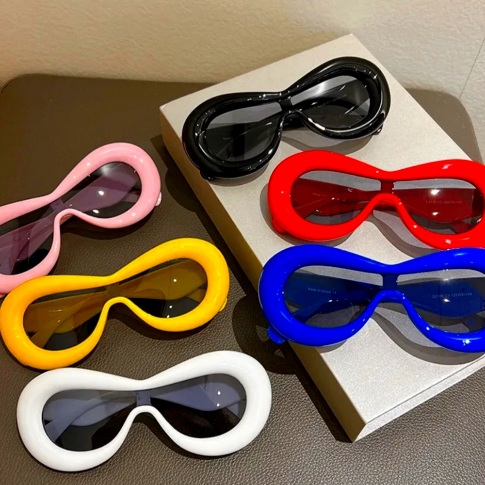 Retro oval sunglasses